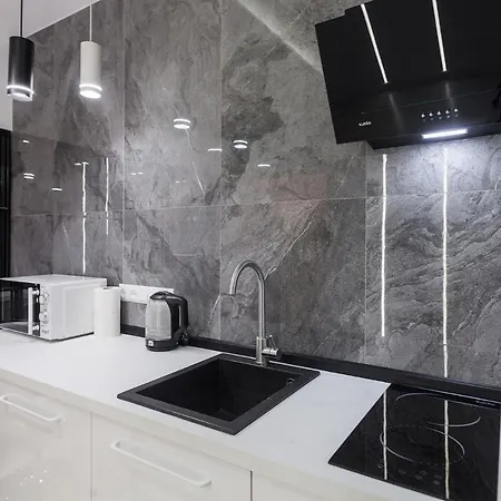 Leogrand On Chornomorska, 9 Apartment *