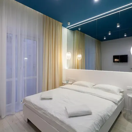Апартаменти Leogrand On Chornomorska, 9