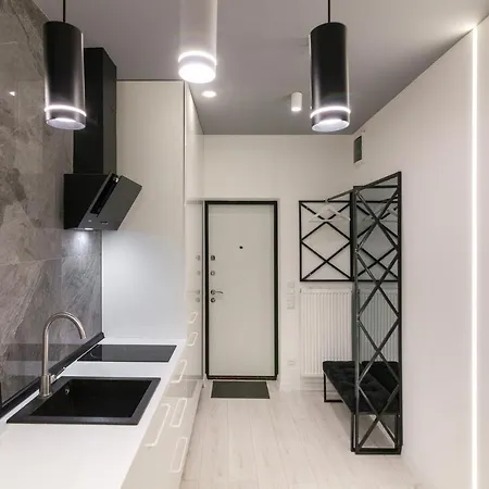 Apartment Leogrand On Chornomorska, 9